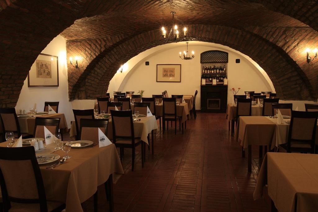 Teleki-Degenfeld Kastelyszallo Szirák Restaurant photo