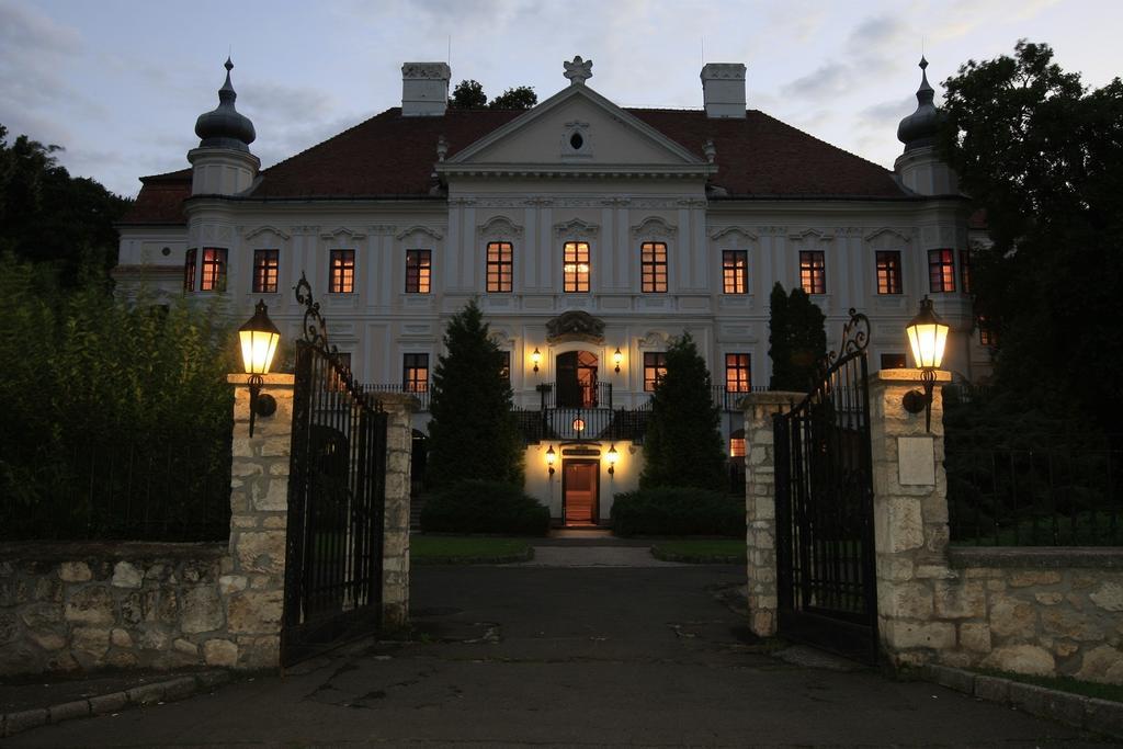 Teleki-Degenfeld Kastelyszallo Szirák Exterior photo