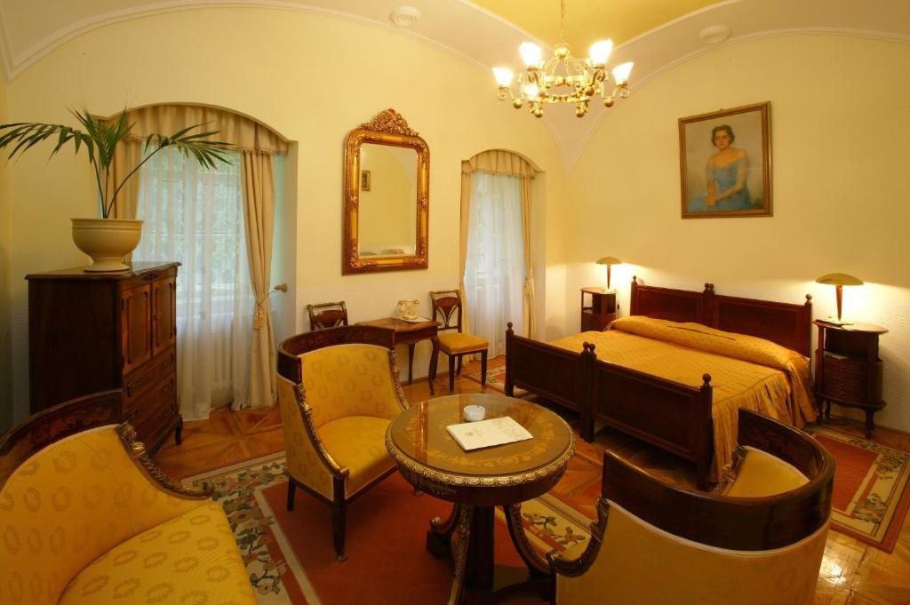 Teleki-Degenfeld Kastelyszallo Szirák Room photo